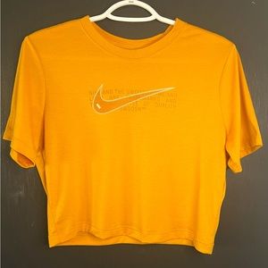 Nike Crop Top